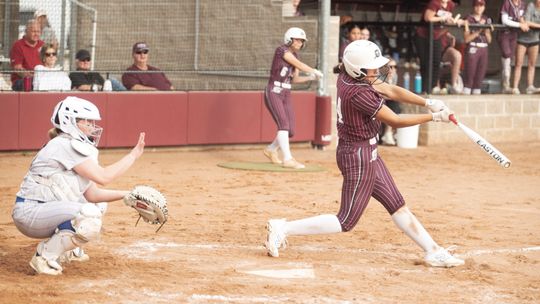 Benavides’s four homer game makes Ganado history