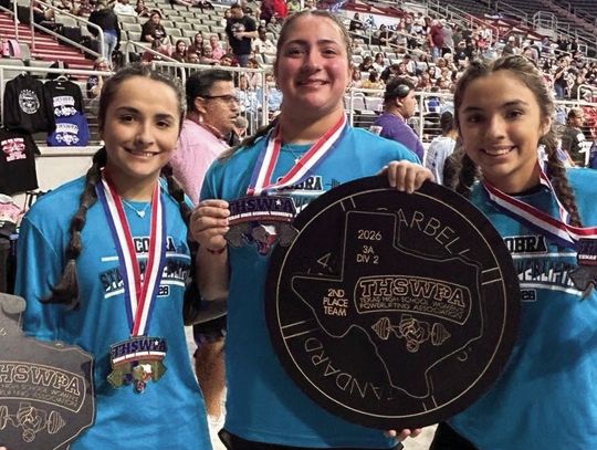 Alaniz dominates, Cobras finish second at State powerlifting meet