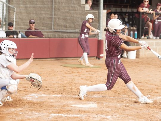 Benavides’s four homer game makes Ganado history