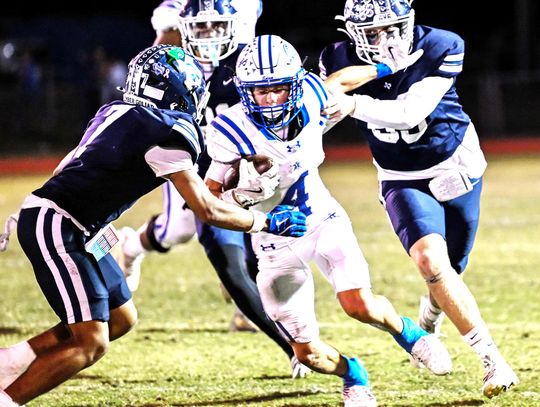 Cowboys defeat Goliad, tie for first in district