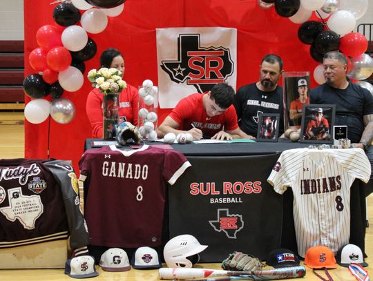 Ganado ace hits the jackpot with Sul Ross State