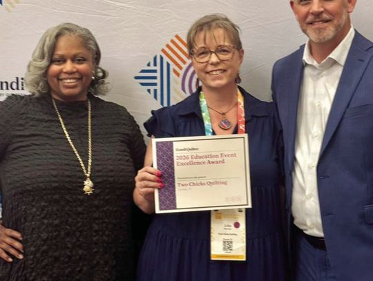 Two Chicks Quilting earns excellence award