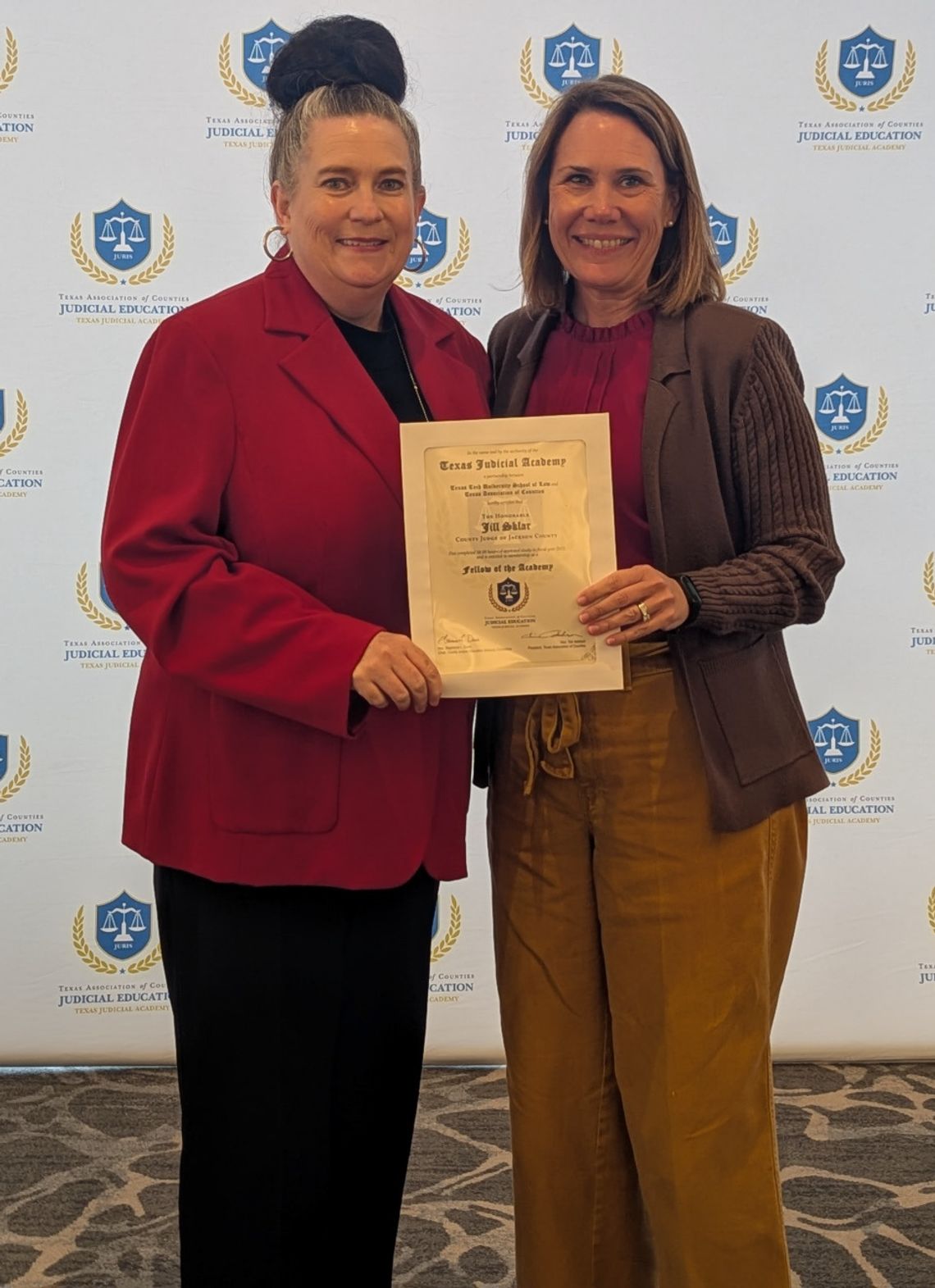 Judicial Academy Honors Sklar for Commitment to Excellence